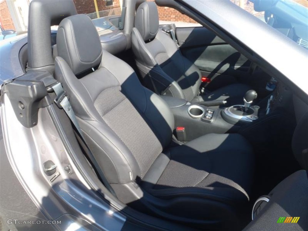 Black Leather Interior 2010 Nissan 370Z Touring Roadster Photo #52241560