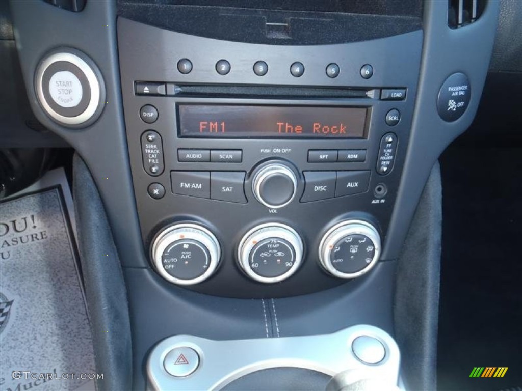 2010 Nissan 370Z Touring Roadster Controls Photo #52241572
