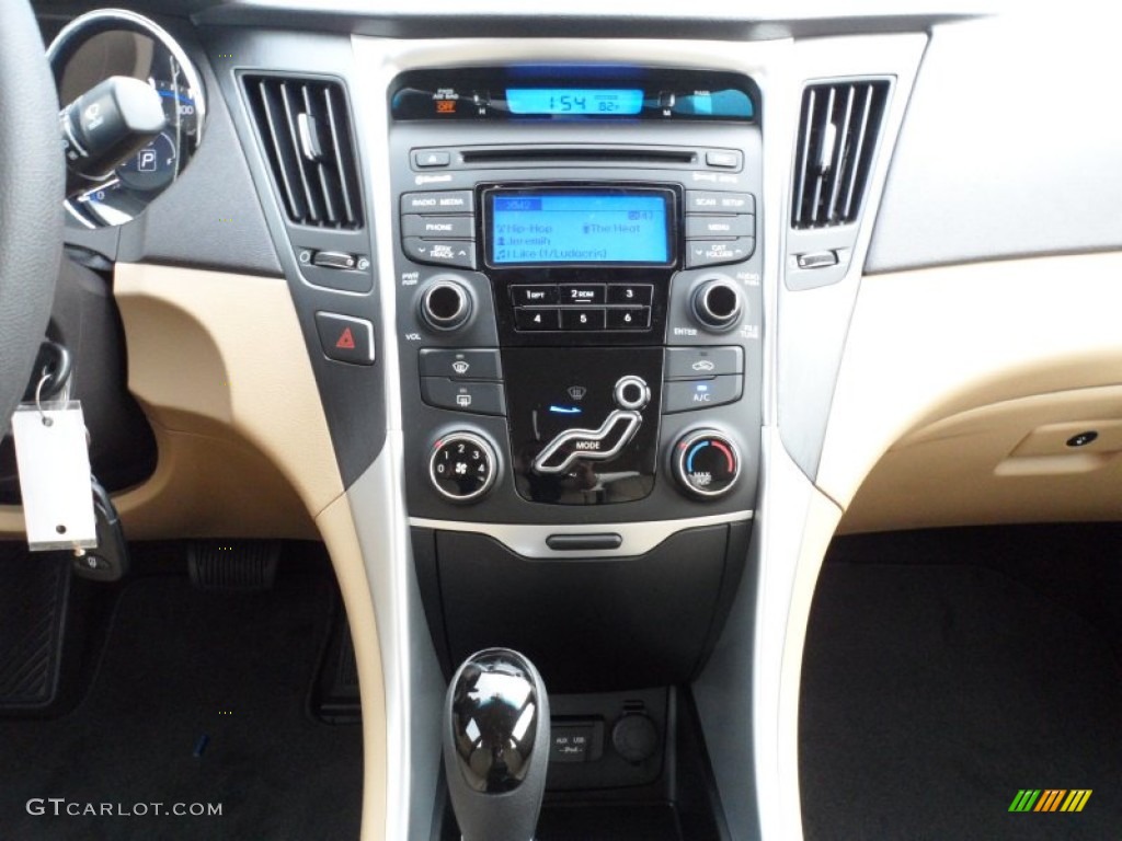 2012 Hyundai Sonata GLS Controls Photo #52241980