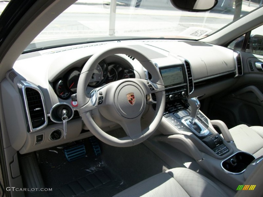 Platinum Grey Interior 2011 Porsche Cayenne S Hybrid Photo #52242253