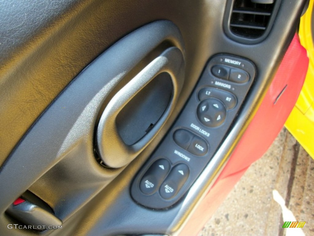2003 Chevrolet Corvette Z06 Controls Photo #52242592