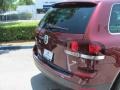 Cranberry Red Metallic - Touareg 2 VR6 Photo No. 9