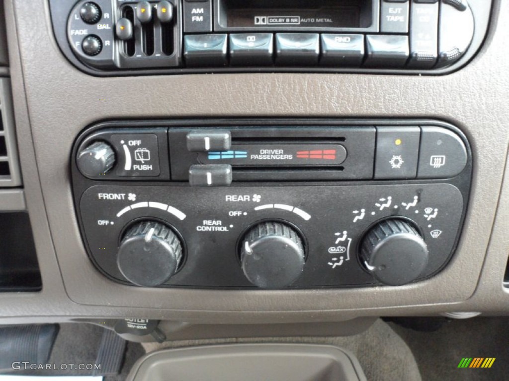 2001 Dodge Durango SLT Controls Photo #52244506