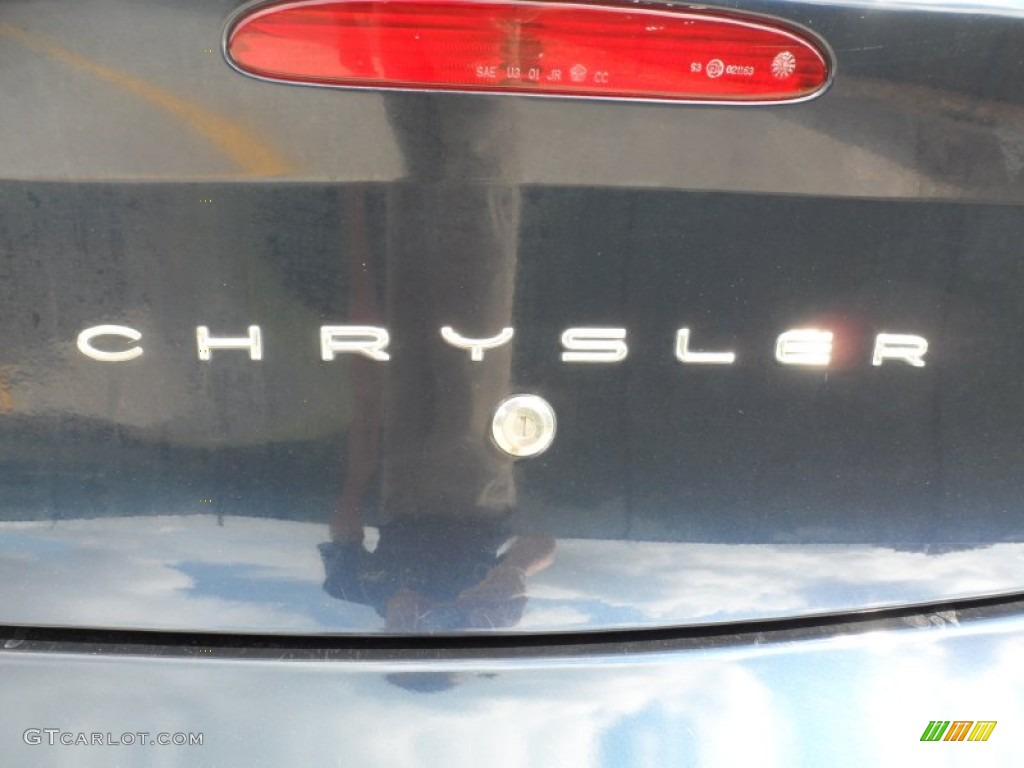 2003 Chrysler Sebring LXi Sedan Marks and Logos Photos