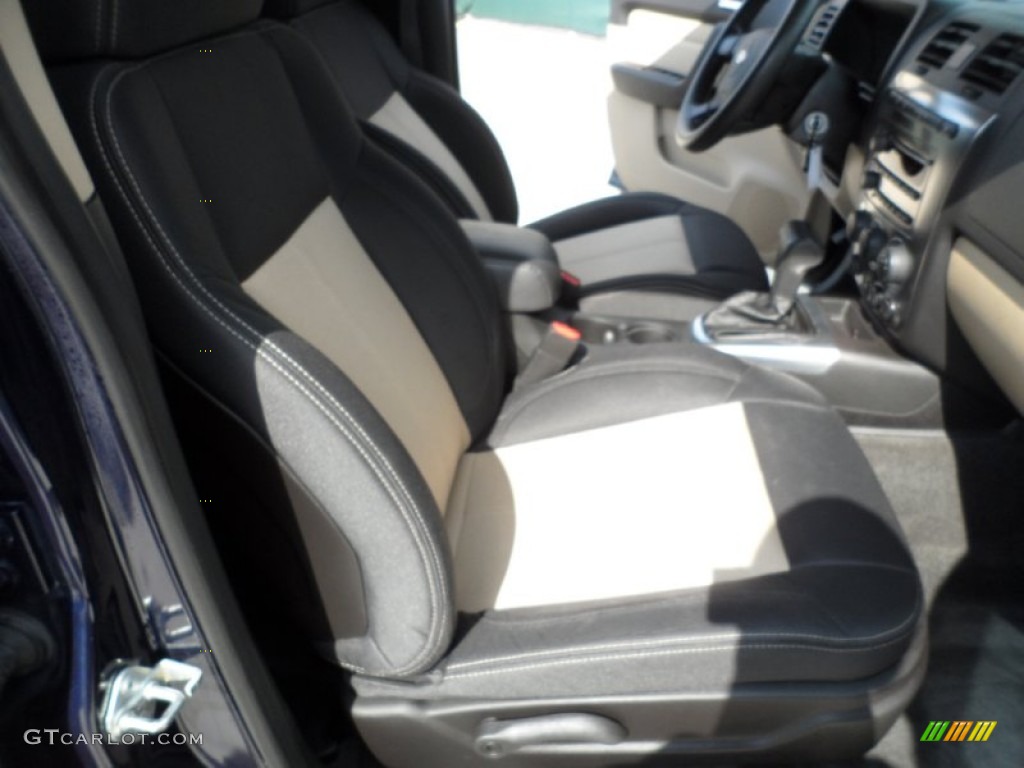 Light Cashmere/Ebony Interior 2007 Hummer H3 Standard H3 Model Photo #52245298