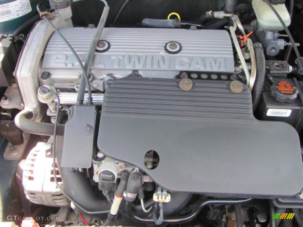 1999 Oldsmobile Alero GL Sedan Engine Photos
