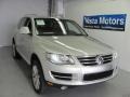 White Gold Metallic 2008 Volkswagen Touareg 2 V8