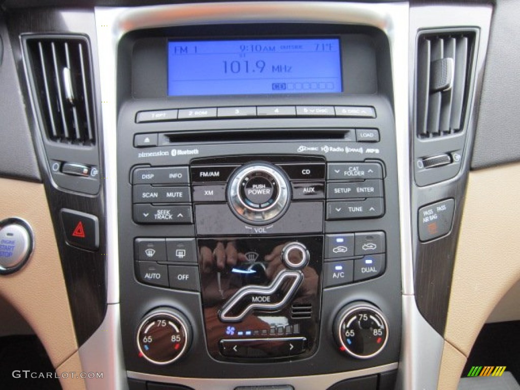 2011 Hyundai Sonata Limited Controls Photo #52249681