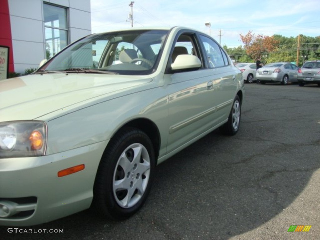 2004 Elantra GLS Sedan - Sea Shell Green / Beige photo #2