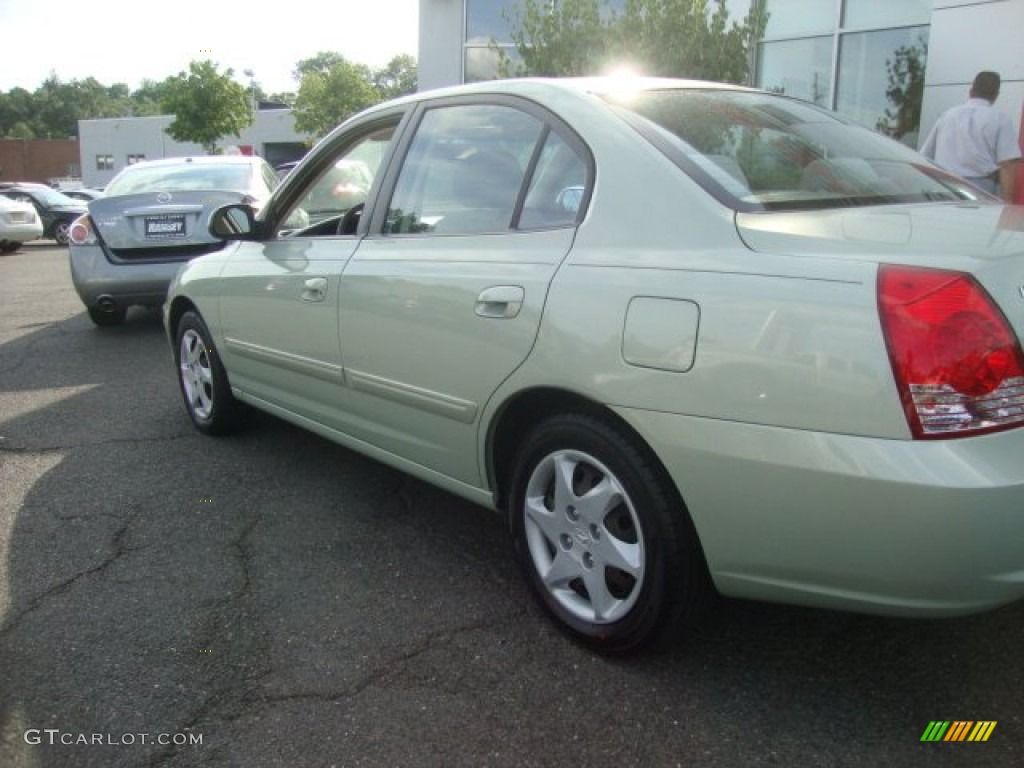 2004 Elantra GLS Sedan - Sea Shell Green / Beige photo #4