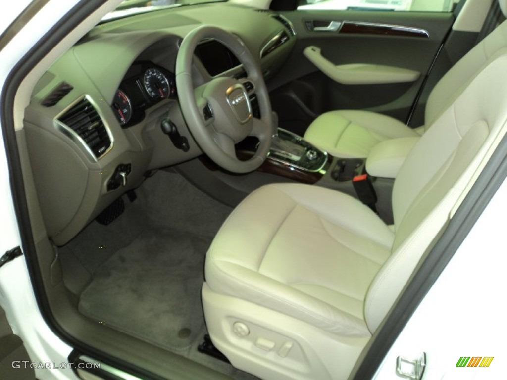 Cardamom Beige Interior 2011 Audi Q5 3.2 quattro Photo #52252714