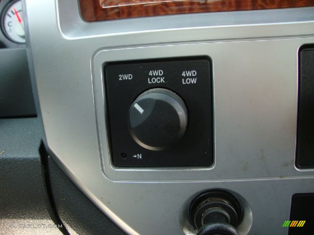 2007 Dodge Ram 1500 Laramie Quad Cab 4x4 Controls Photo #52253095