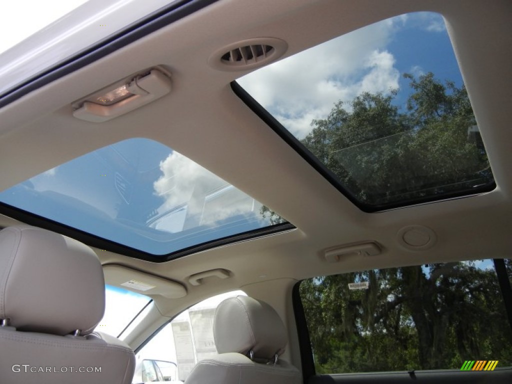 2011 Lincoln MKT FWD Sunroof Photo #52256617