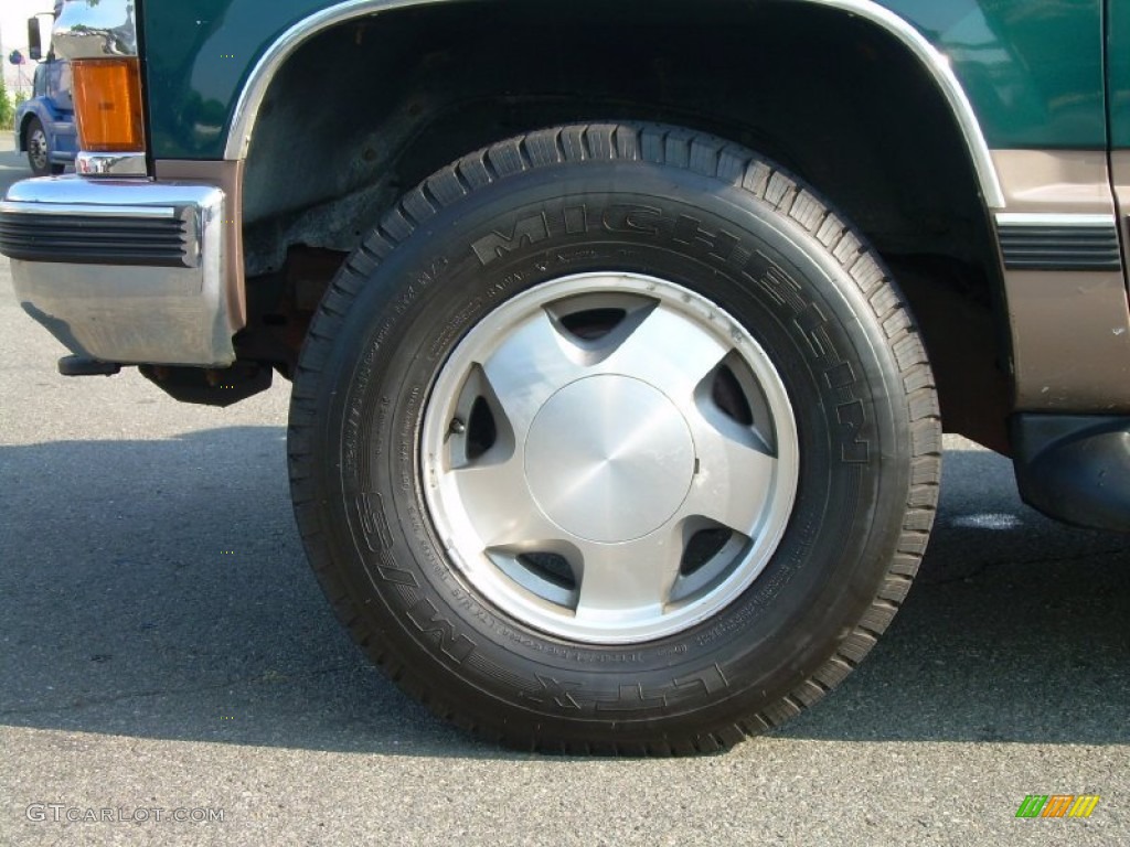 1996 Chevrolet Suburban K1500 4x4 Wheel Photos