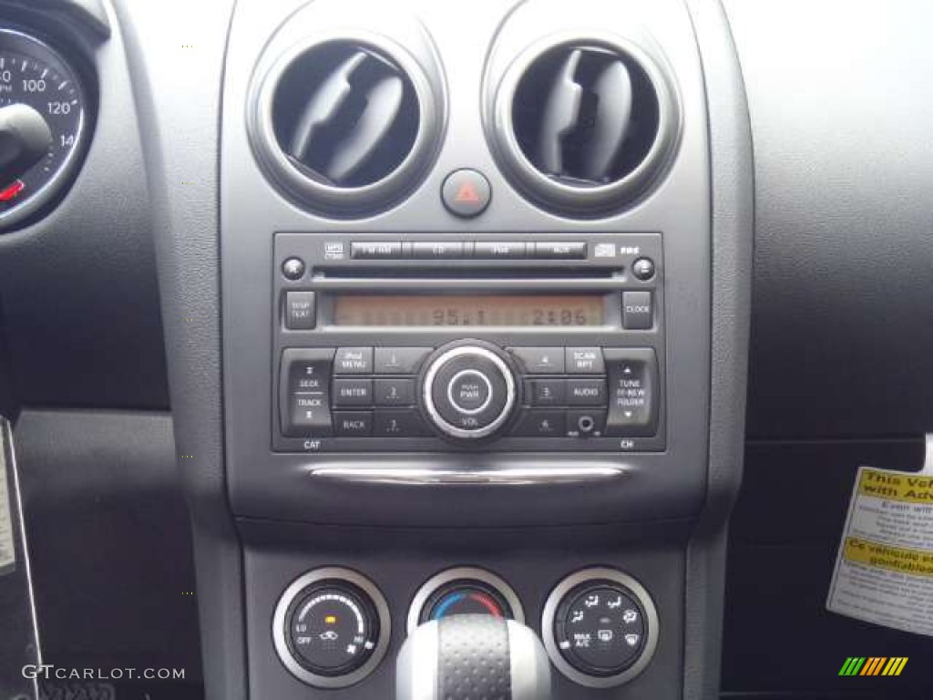2011 Rogue S - Silver Ice Metallic / Black photo #9