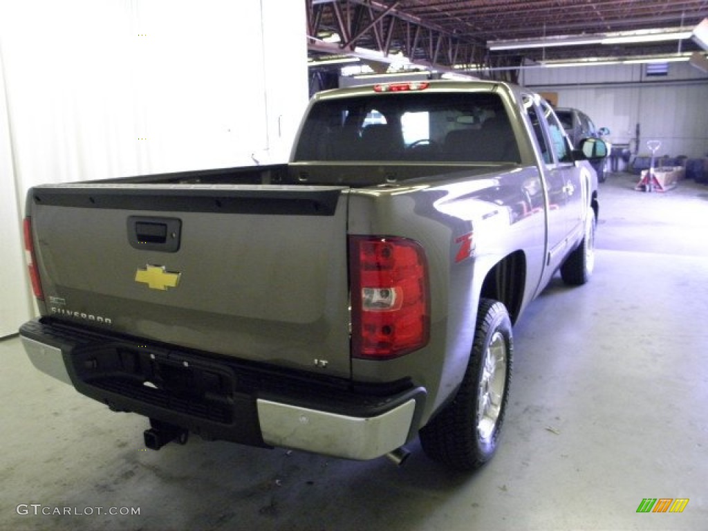 2011 Silverado 1500 LT Extended Cab 4x4 - Mocha Steel Metallic / Ebony photo #14