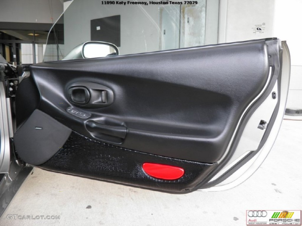 2000 Chevrolet Corvette Coupe Black Door Panel Photo #52260259