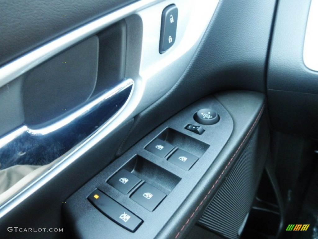2012 GMC Terrain SLE Controls Photo #52262005