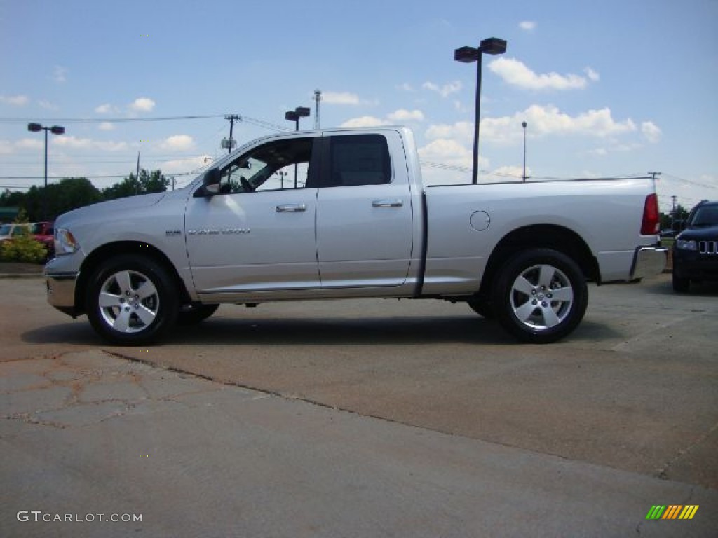 2011 Ram 1500 Big Horn Quad Cab 4x4 - Bright Silver Metallic / Dark Slate Gray/Medium Graystone photo #6