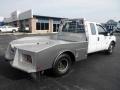 Oxford White - F350 Super Duty XL SuperCab Chassis Photo No. 22