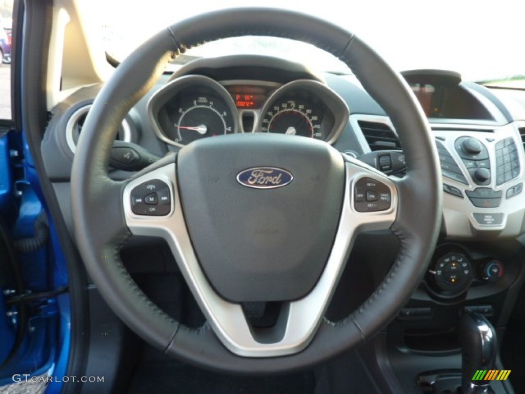 2011 Ford Fiesta SEL Sedan Charcoal Black/Blue Cloth Steering Wheel Photo #52264219