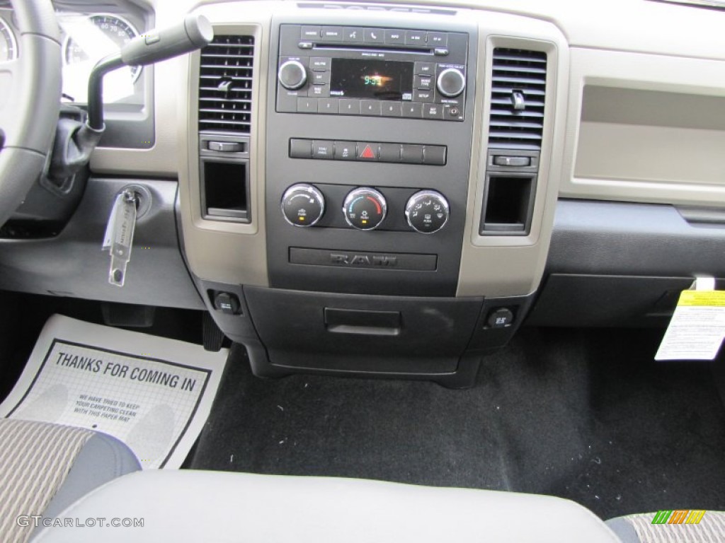 2011 Ram 1500 ST Crew Cab - Bright Silver Metallic / Dark Slate Gray/Medium Graystone photo #10