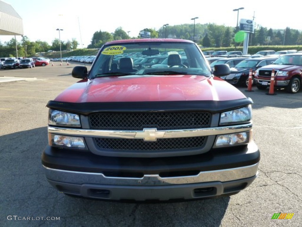 2005 Silverado 1500 Regular Cab 4x4 - Victory Red / Dark Charcoal photo #7