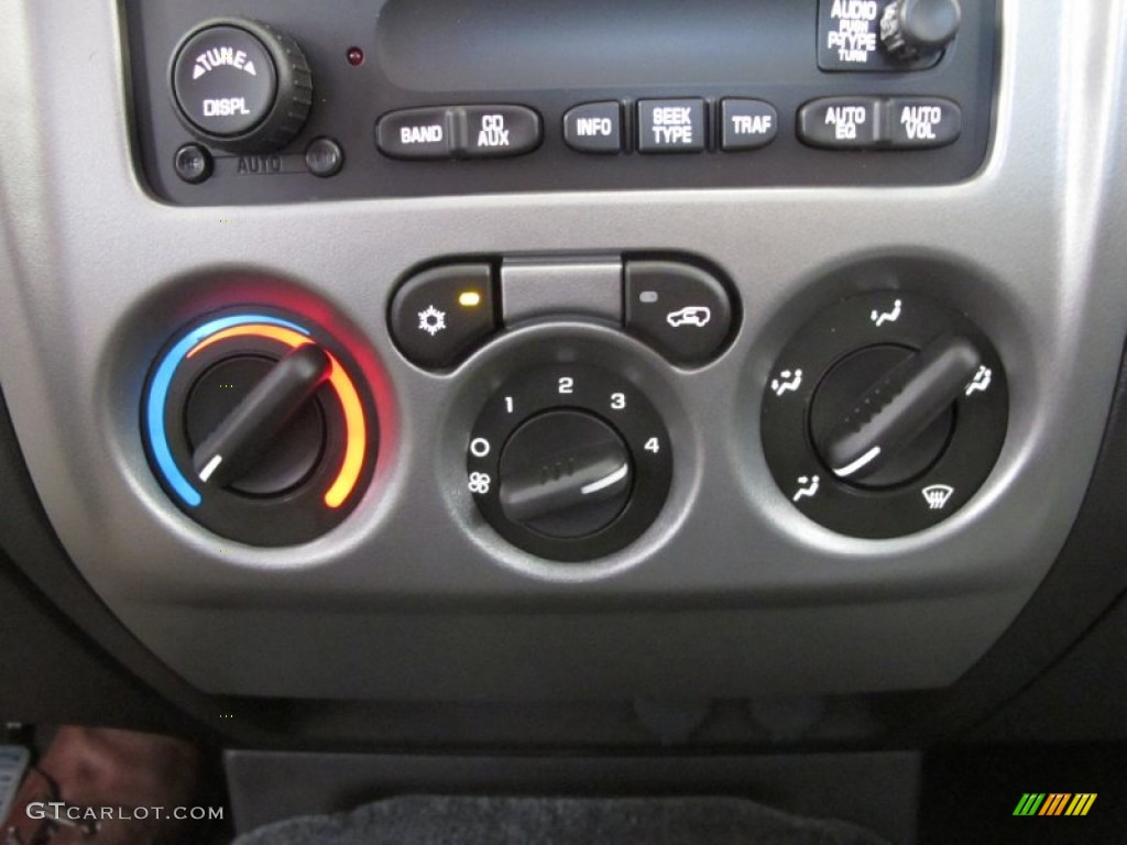 2012 GMC Canyon SLE Extended Cab Controls Photos