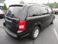 2008 Brilliant Black Crystal Pearlcoat Chrysler Town & Country Touring Signature Series  photo #7