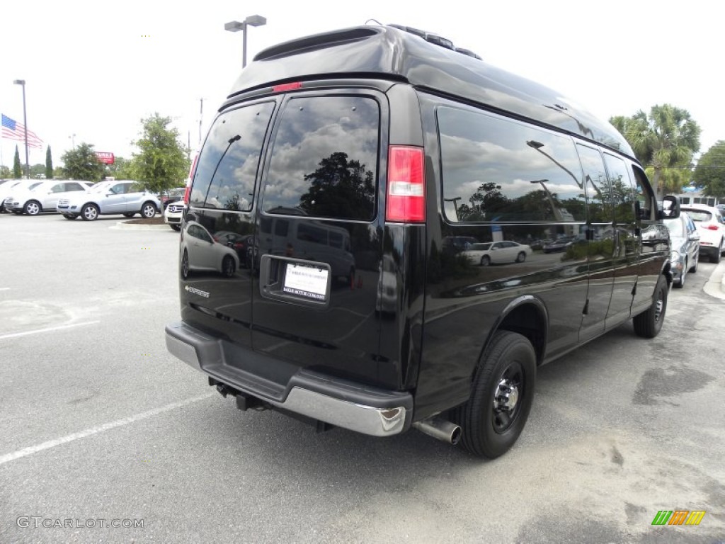 2008 Express 2500 Passenger Conversion Van - Black / Neutral photo #16