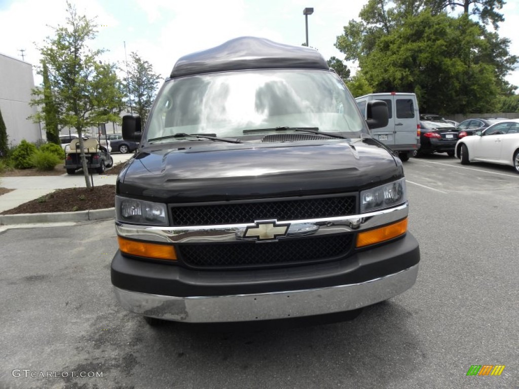 2008 Express 2500 Passenger Conversion Van - Black / Neutral photo #22