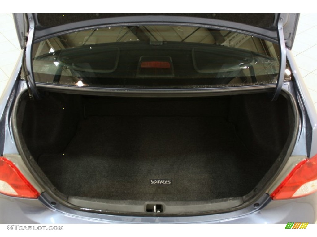 2010 Yaris Sedan - Pacific Blue Metallic / Dark Charcoal photo #17
