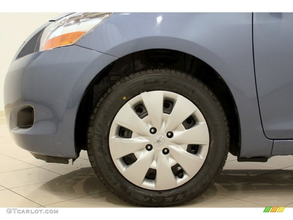 2010 Yaris Sedan - Pacific Blue Metallic / Dark Charcoal photo #19