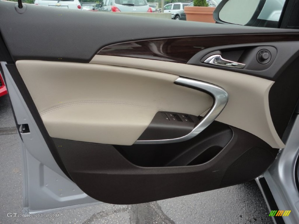 2011 Buick Regal CXL Cashmere Door Panel Photo #52280624