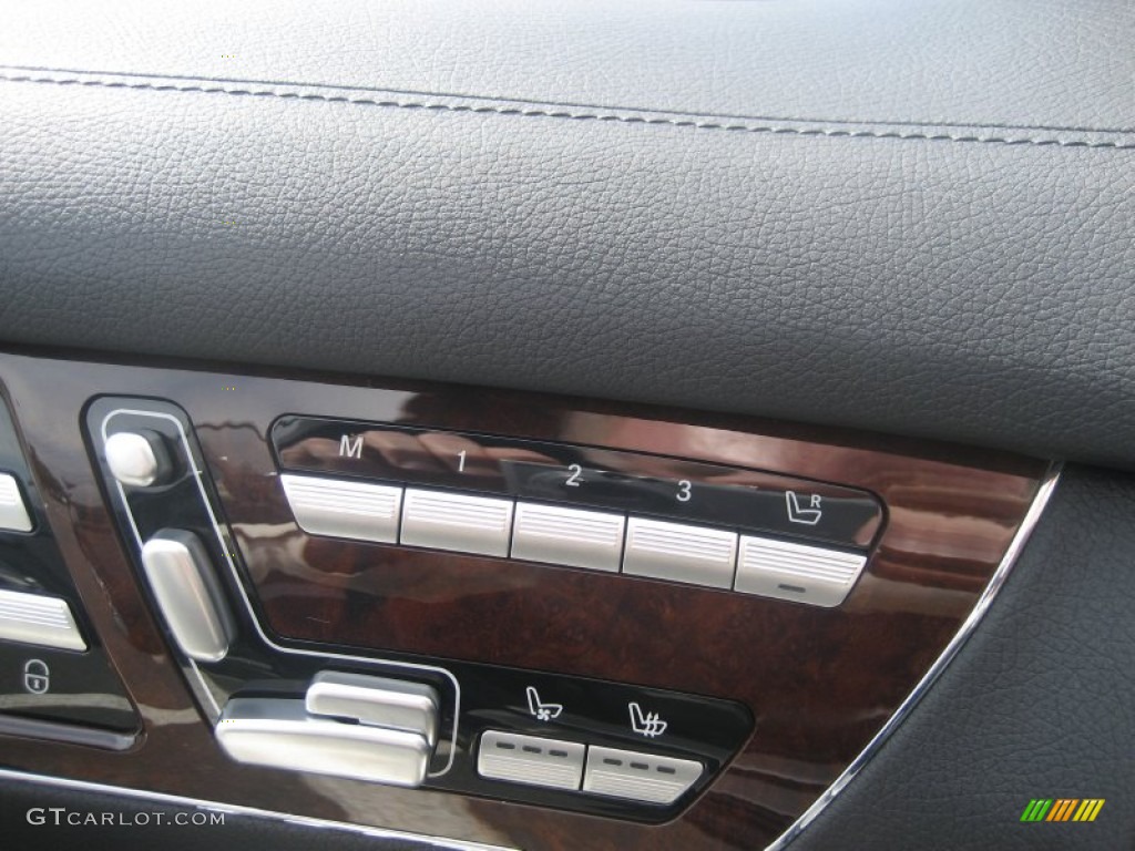 2008 Mercedes-Benz CL 63 AMG Controls Photo #52280693