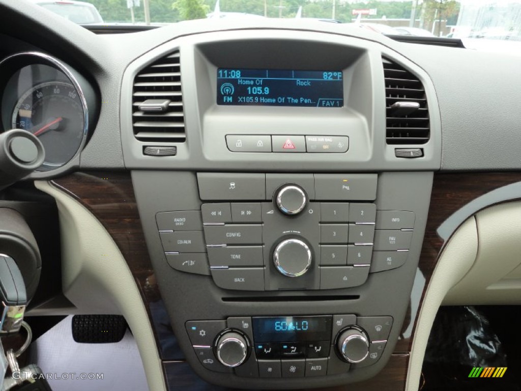 2011 Buick Regal CXL Controls Photo #52280702