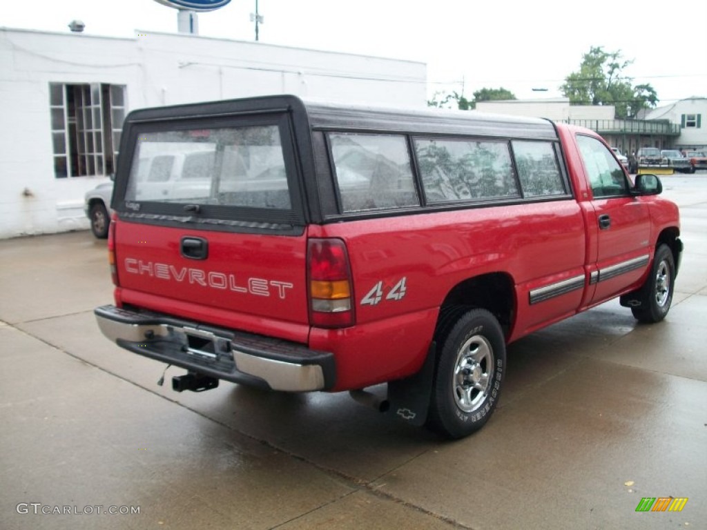 2002 Silverado 1500 Work Truck Regular Cab 4x4 - Victory Red / Graphite Gray photo #5