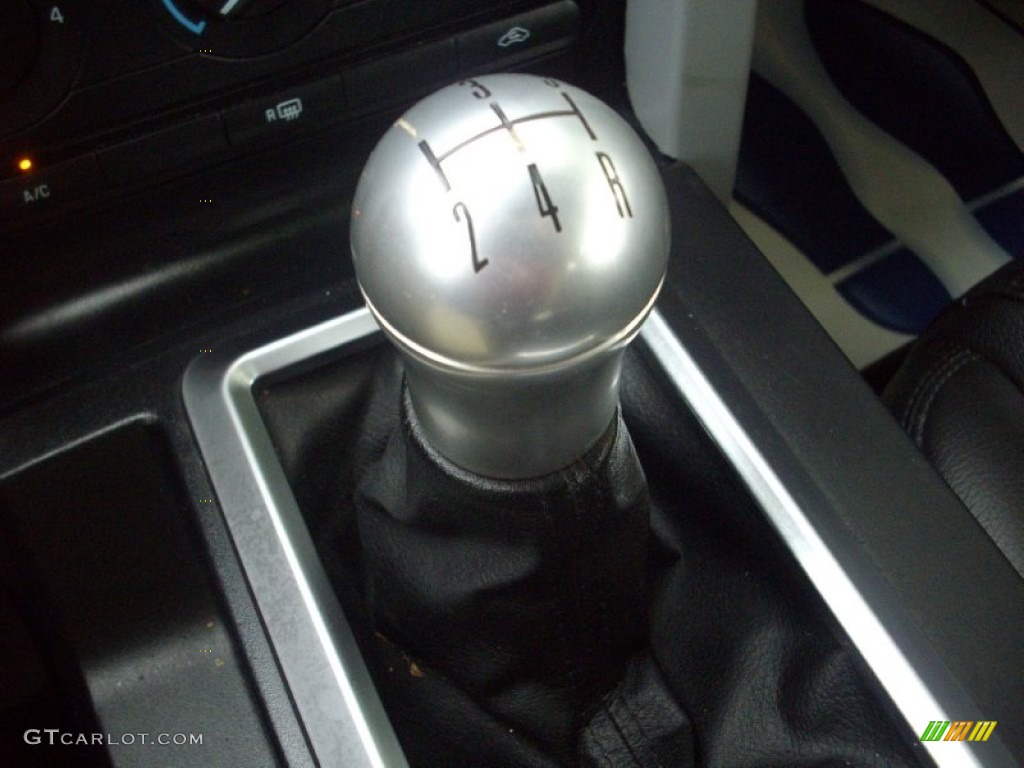 2007 Mustang V6 Premium Coupe - Vista Blue Metallic / Black/Dove Accent photo #18