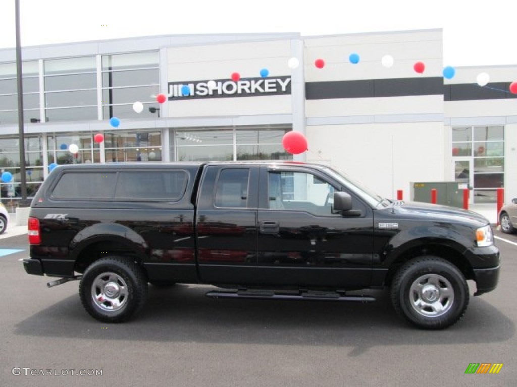 2006 F150 STX SuperCab 4x4 - Black / Medium Flint photo #2
