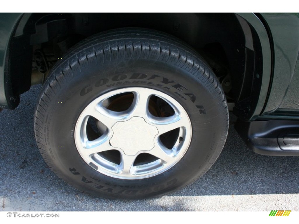 2004 Tahoe LT 4x4 - Dark Green Metallic / Tan/Neutral photo #21