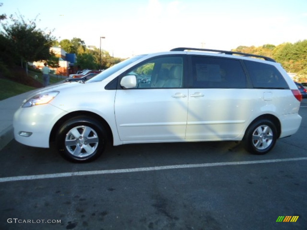 2007 Sienna XLE - Natural White / Taupe photo #2