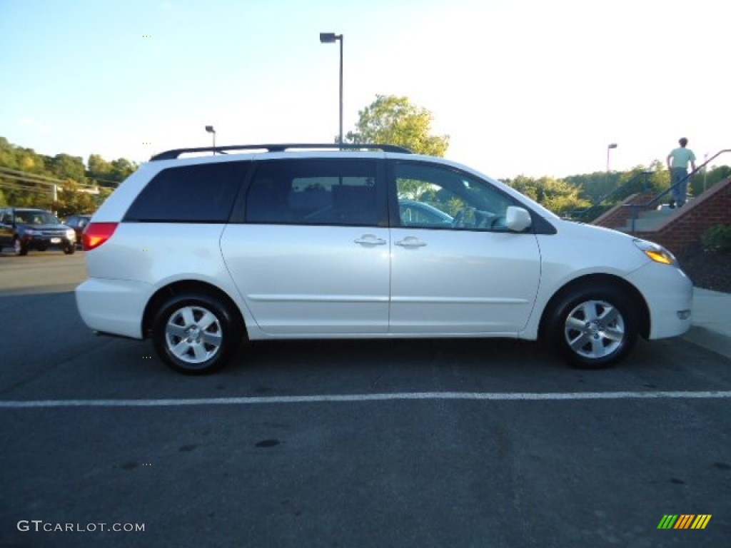2007 Sienna XLE - Natural White / Taupe photo #4