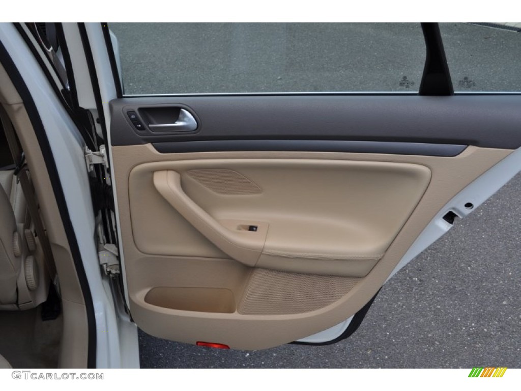 2006 Volkswagen Jetta 2.5 Sedan Pure Beige Door Panel Photo #52292897