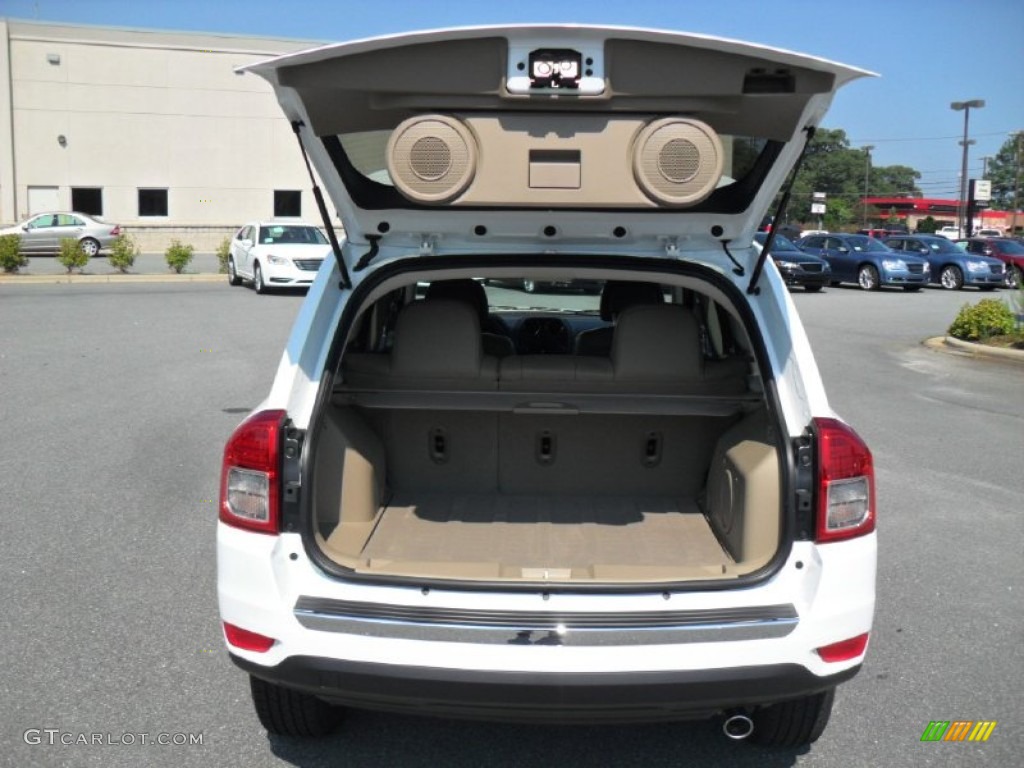 2011 Jeep Compass 2.4 Limited Trunk Photo #52294106