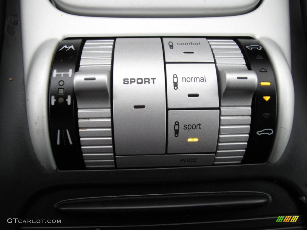 2008 Porsche Cayenne Turbo Controls Photo #52295369