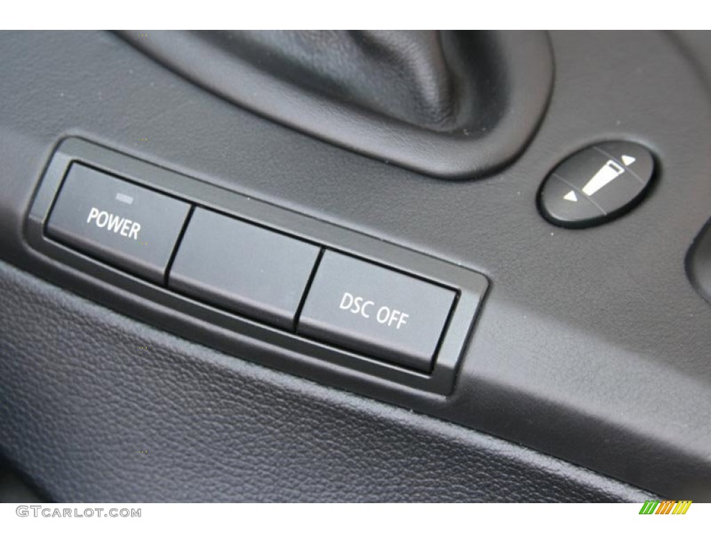 2011 BMW M3 Convertible Controls Photo #52297739