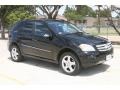 Black - ML 350 4Matic Photo No. 8