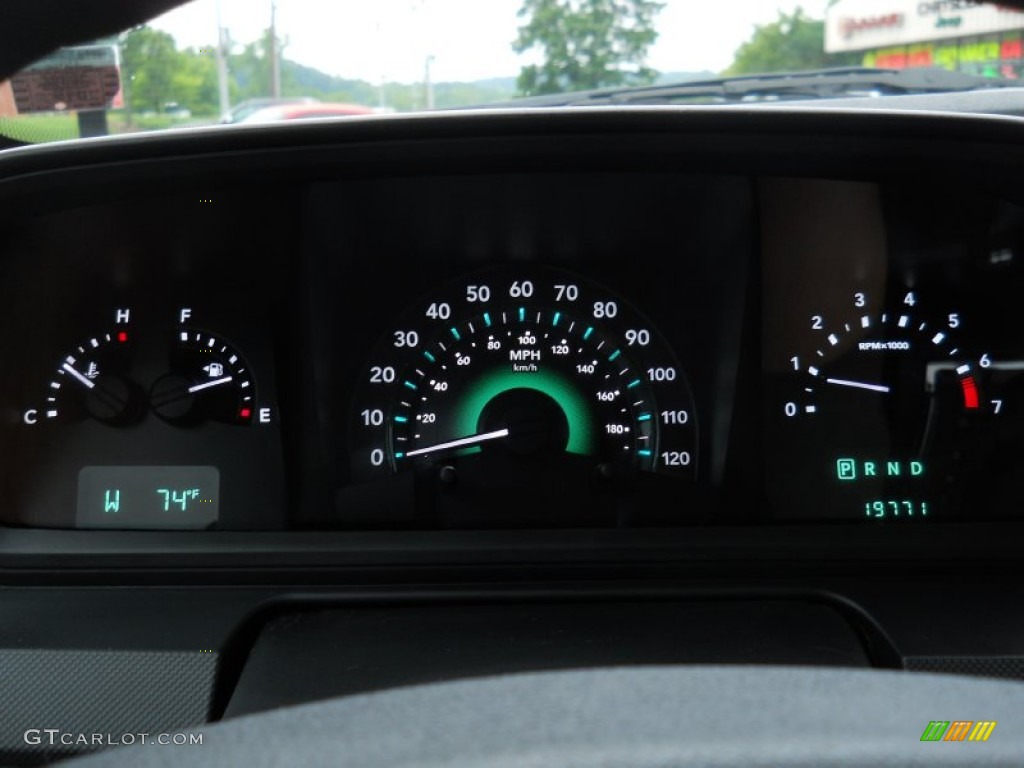2009 Dodge Journey SXT Gauges Photo #52302266