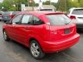 Infra-Red - Focus ZX5 SES Hatchback Photo No. 11