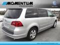 Mercury Silver Metallic - Routan SE Photo No. 4